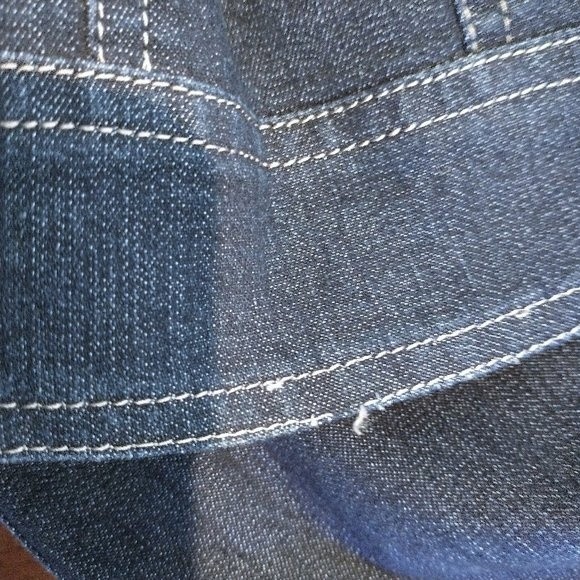 Womens Denim Dark Wash Jean Jacket Size 10 Embroidered Sequins VTG Focus 2000 - Picture 9 of 12